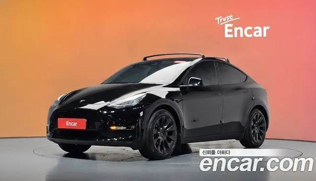 Tesla Model Y Standard Range RWD