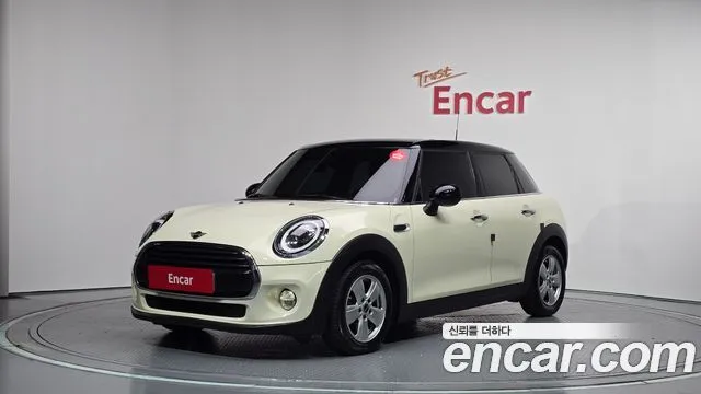 Mini Cooper 5Door Standard