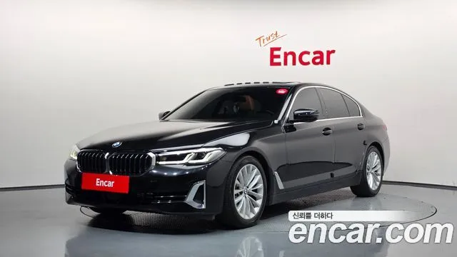 BMW 5-Series 520i Luxury