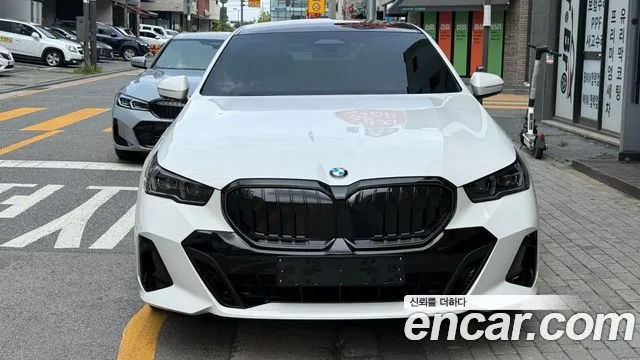 BMW 5-Series 530i xDrive M Sport