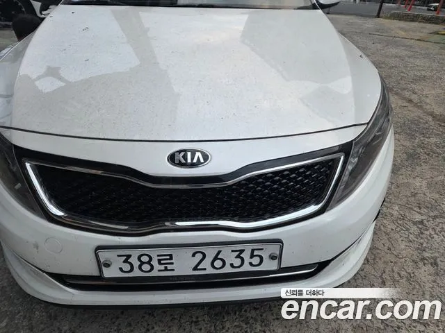 Kia K5 Luxury
