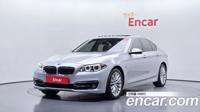 BMW 5-Series 528i xDrive Luxury