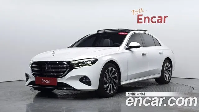 Mercedes-Benz E-Class E300 4MATIC Exclusive