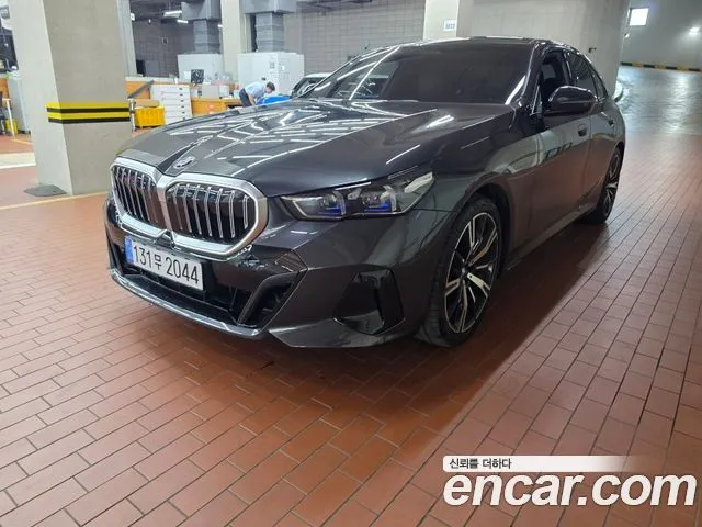 BMW 5-Series 530i xDrive M Sport