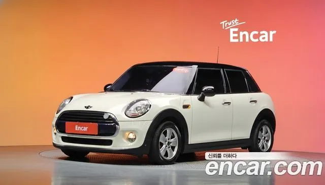 Mini Cooper 5Door Standard