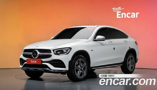 Mercedes-Benz GLC-Class GLC300e 4MATIC Coupe