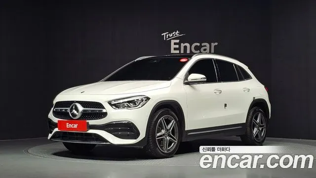 Mercedes-Benz GLA-Class GLA250 4MATIC