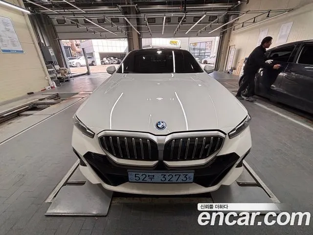 BMW i5 eDrive 40 M Sport