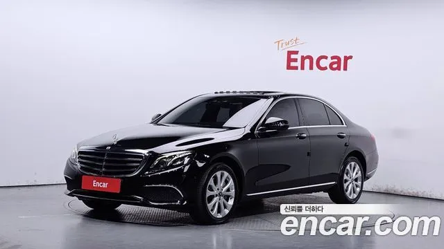 Mercedes-Benz E-Class E300 4MATIC Exclusive