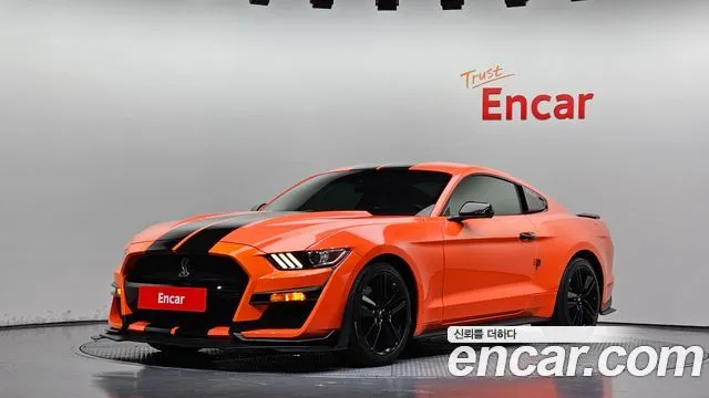 Ford Mustang Coupe