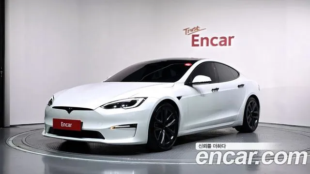 Tesla Model S AWD