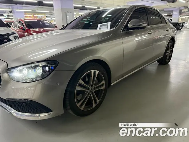 Mercedes-Benz E-Class E300 4MATIC AMG Line