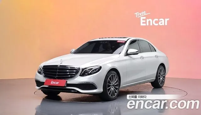 Mercedes-Benz E-Class E300 4MATIC Exclusive