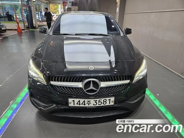 Mercedes-Benz CLA-Class CLA220 AMG Line