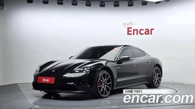 Porsche Taycan 4S