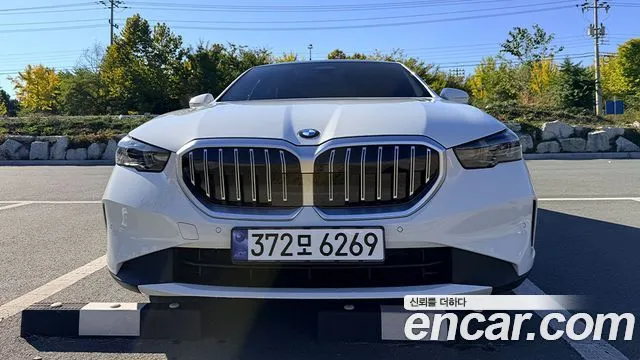 BMW 5-Series 520i