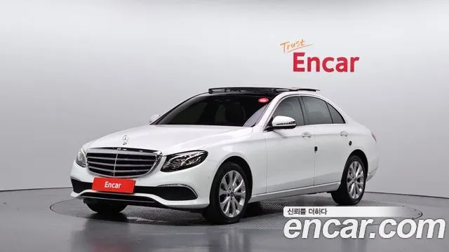 Mercedes-Benz E-Class E300 4MATIC Exclusive