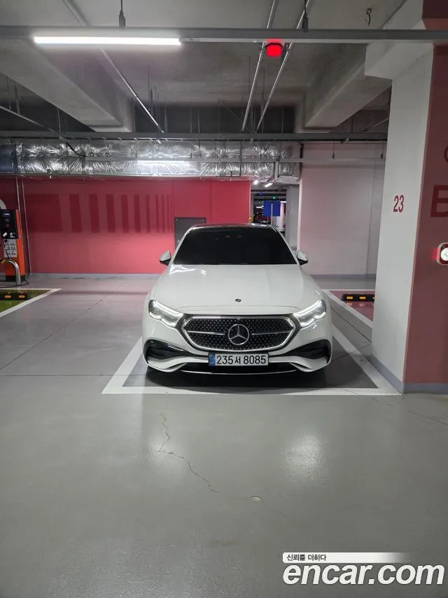 Mercedes-Benz E-Class E300 4MATIC AMG Line
