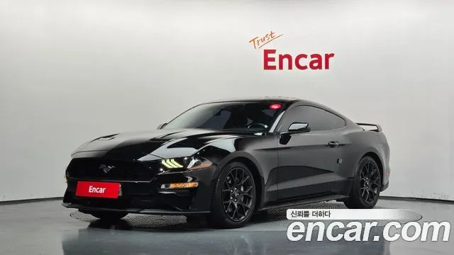 Ford Mustang Coupe