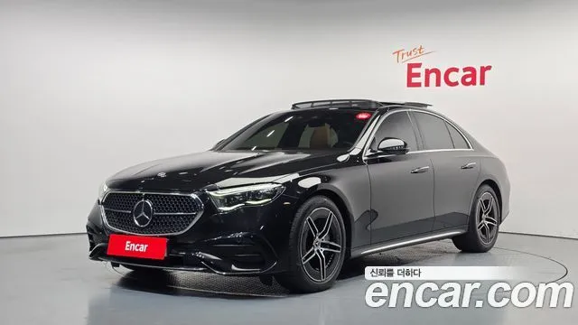 Mercedes-Benz E-Class E300 4MATIC AMG Line