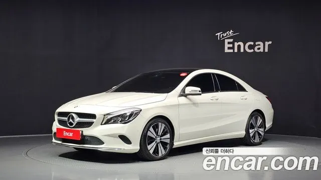 Mercedes-Benz CLA-Class CLA250 4MATIC