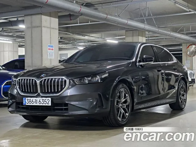 BMW 5-Series 520i