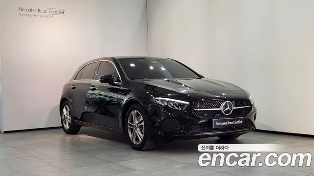 Mercedes-Benz A-Class A220 Hatchback