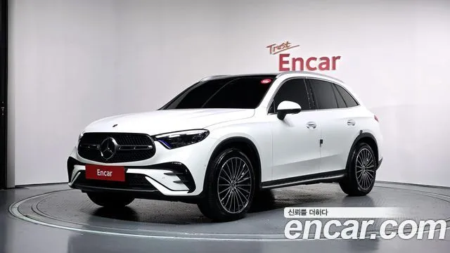 Mercedes-Benz GLC-Class GLC300 4MATIC AMG Line