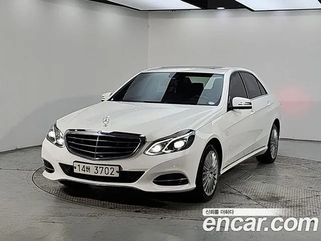 Mercedes-Benz E-Class E200 Elegance