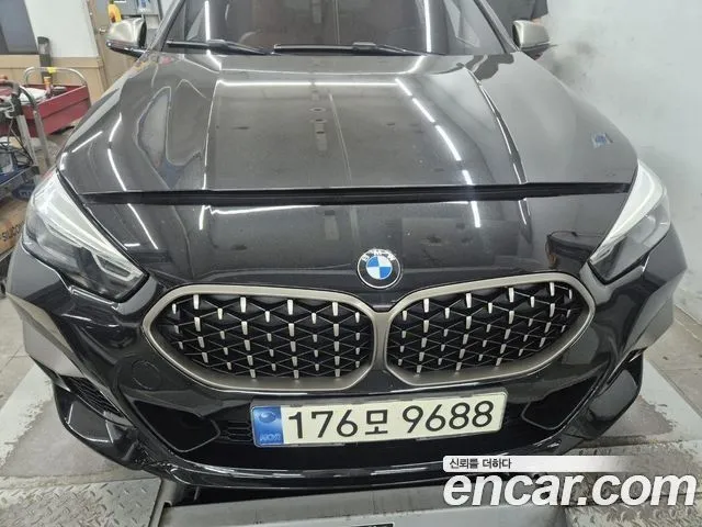 BMW 2-Series M235i xDrive
