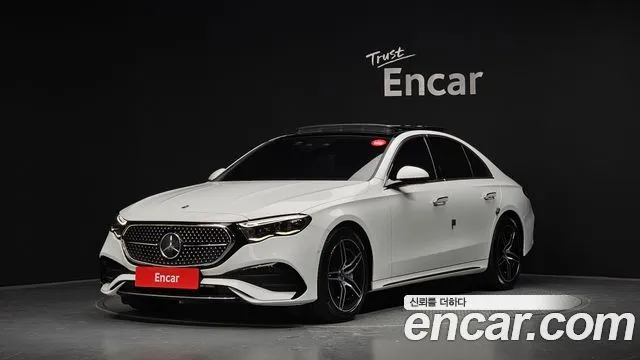 Mercedes-Benz E-Class E300 4MATIC AMG Line