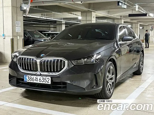 BMW 5-Series 520i