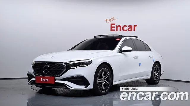 Mercedes-Benz E-Class E300 4MATIC AMG Line