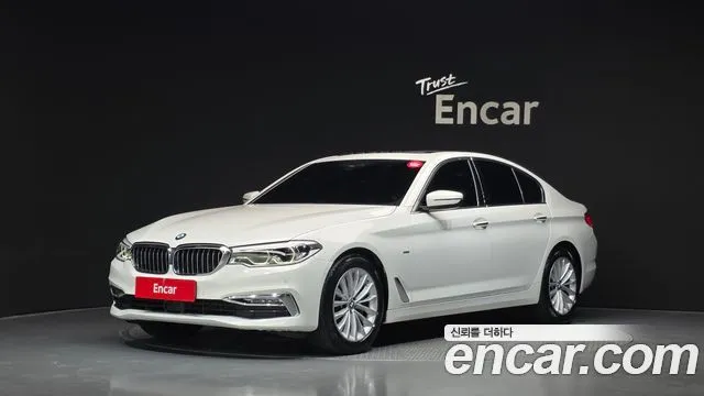 BMW 5-Series 530i xDrive Luxury Plus