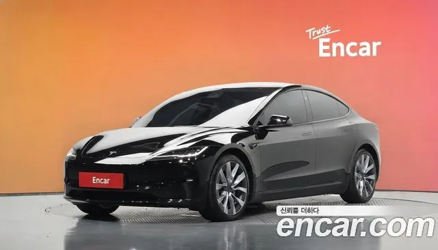 Tesla Model 3 Long Range AWD