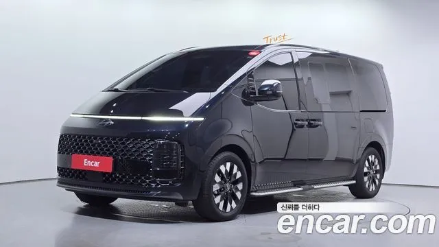 Hyundai Staria HEV 1.6 Lounge 7-Seater