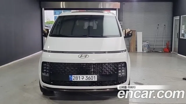 Hyundai Staria HEV 1.6 Lounge 7-Seater