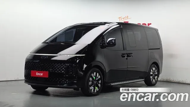 Hyundai Staria HEV 1.6 Lounge 7-Seater