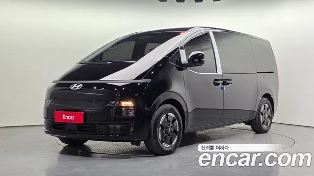 Hyundai Staria EV Tourer 11-Seater