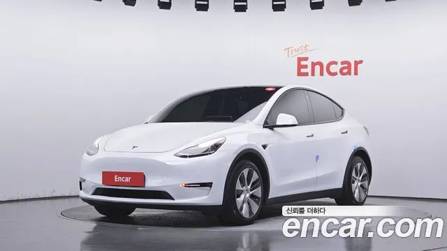 Tesla Model Y Long Range AWD