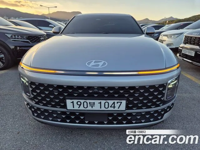 Hyundai Grandeur Premium