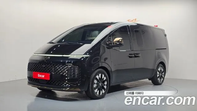 Hyundai Staria HEV 1.6 Lounge 7-Seater