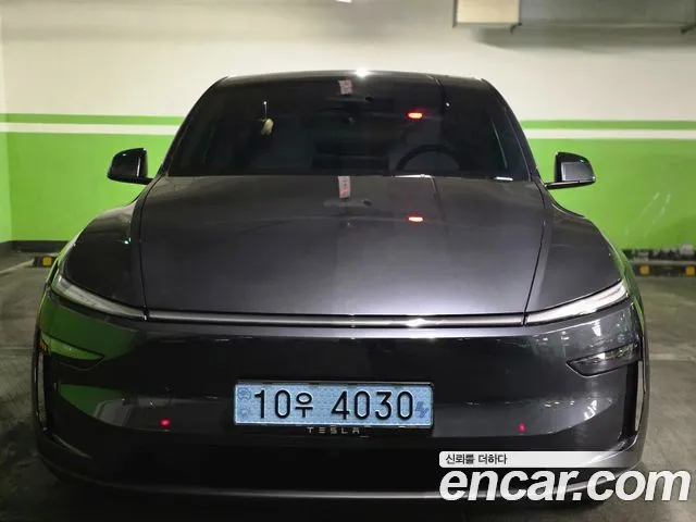 Tesla Model Y RWD