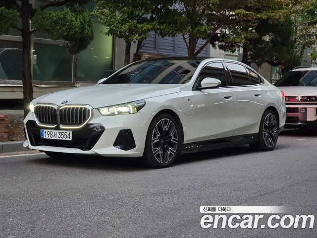BMW 5-Series 530e M Sport