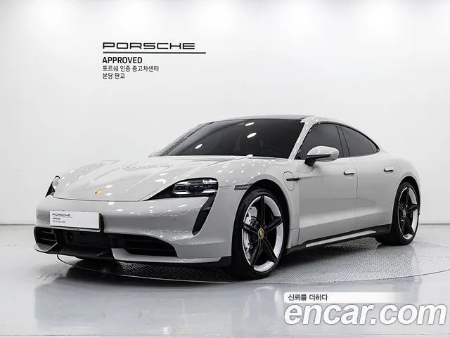 Porsche Taycan Turbo