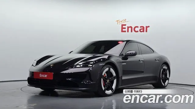 Porsche Taycan 4S