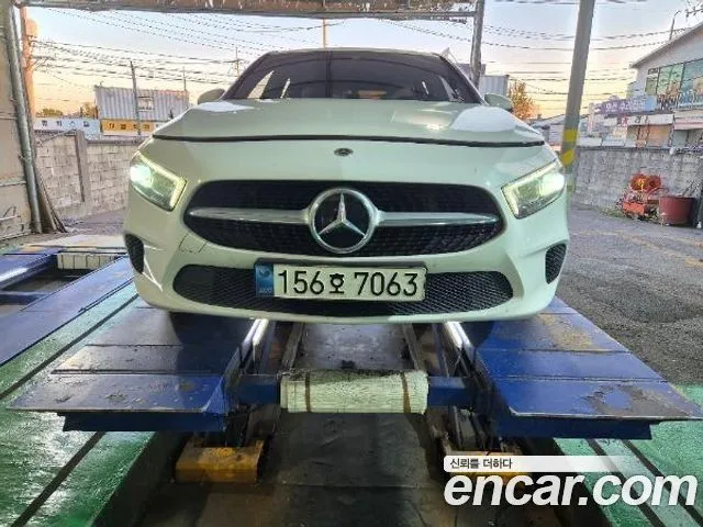 Mercedes-Benz A-Class A220 Hatchback