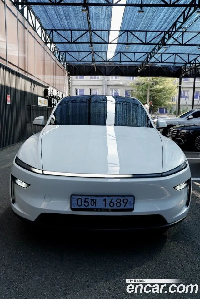Tesla Model Y RWD