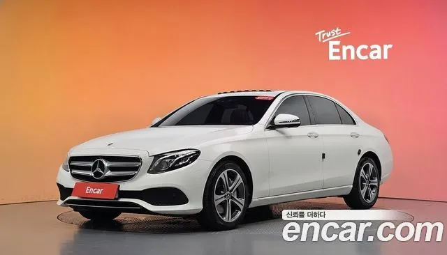 Mercedes-Benz E-Class E300 4MATIC Avnatgarde
