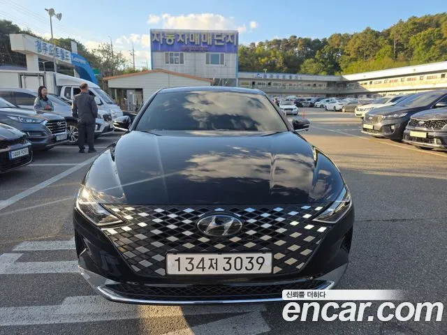 Hyundai Grandeur Le Blanc